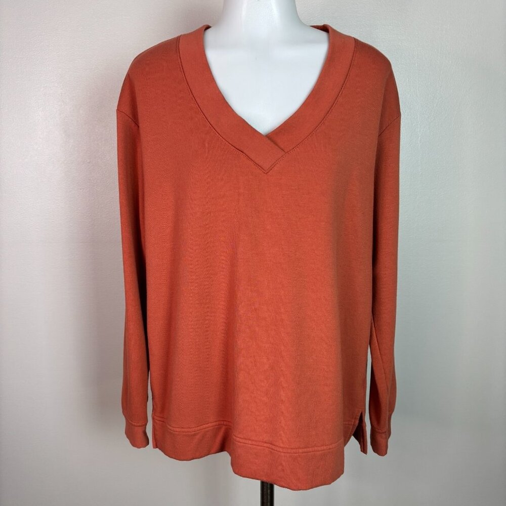 Orvis Sweatshirt‎ Medium Orange V-Neck Fleece Pullover Top Women's Shirt